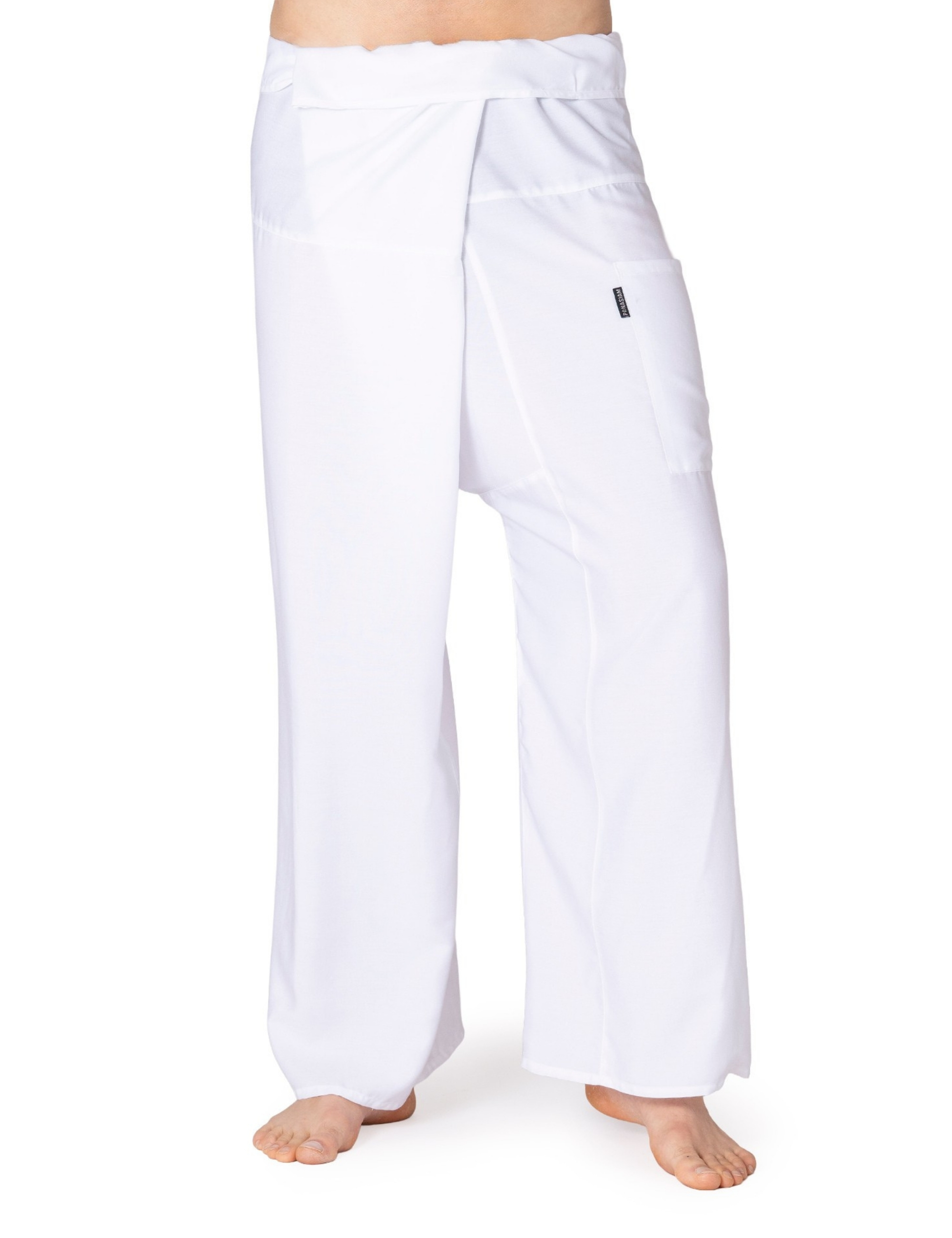 Weiße Fischerhose aus 100 % Viskose mit klassischer Wickeltechnik, weiter gerader Schnitt im Fischerhosen-Stil, leichte Unisex-Wrap-Pants mit seitlicher Tasche