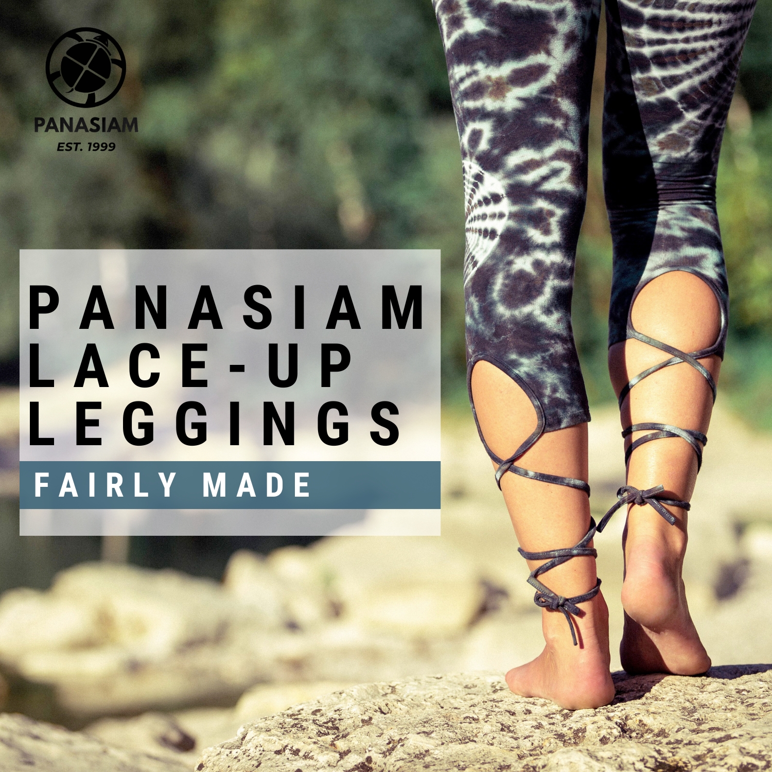 Model trägt PANASIAM Batik Leggings Lace-Up 3/4 mit Batikmuster und geschnürten Waden, ideal für Yoga, Tanz und Fitness