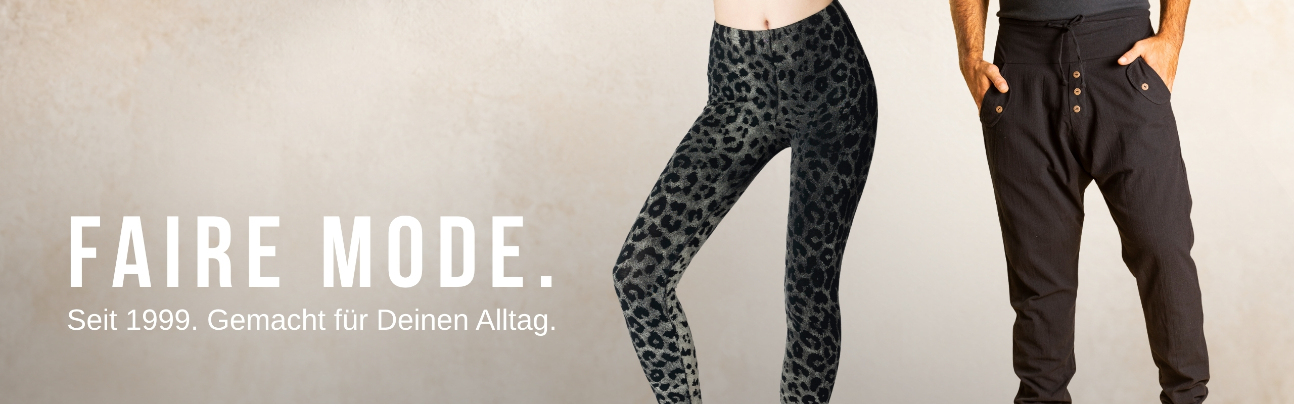 Banner mit fairer Mode: Damen-Leggings mit Leo-Muster und schwarze Herrenhose, gemacht für den Alltag